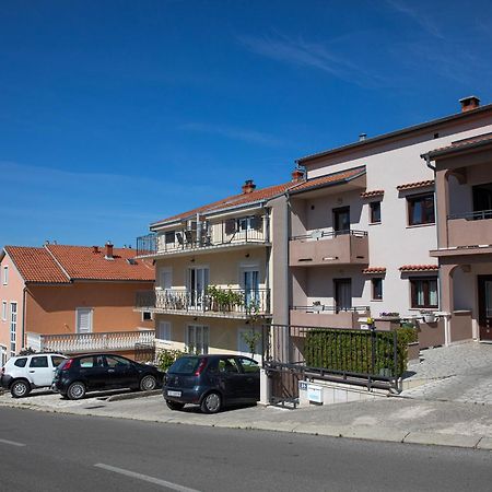 Ananas Apartments Crikvenica Eksteriør billede