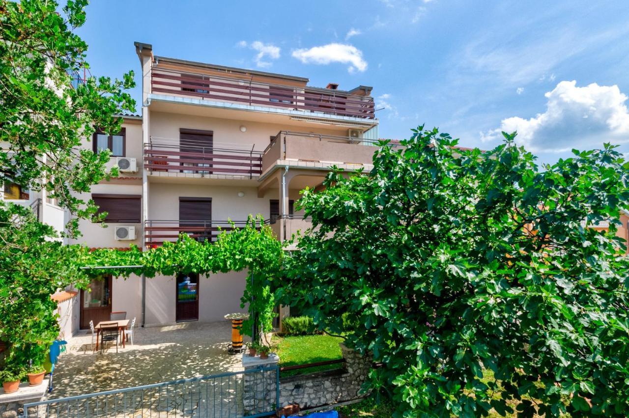 Ananas Apartments Crikvenica Eksteriør billede