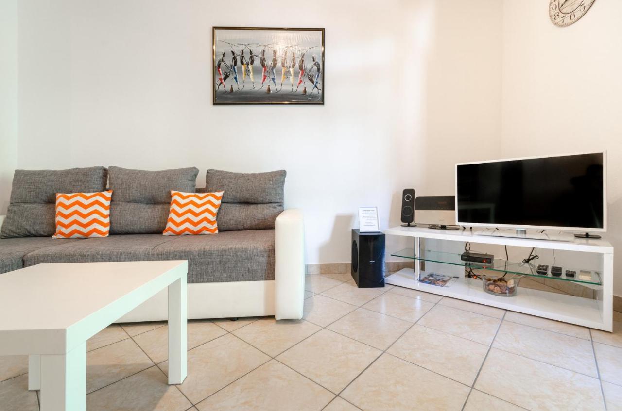 Ananas Apartments Crikvenica Eksteriør billede